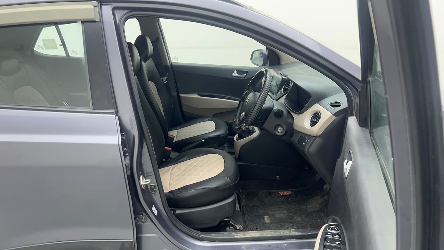 Used 2017 Hyundai Grand i10 Sportz 1.2 Kappa VTVT Petrol Manual interior RIGHT SIDE FRONT DOOR CABIN VIEW