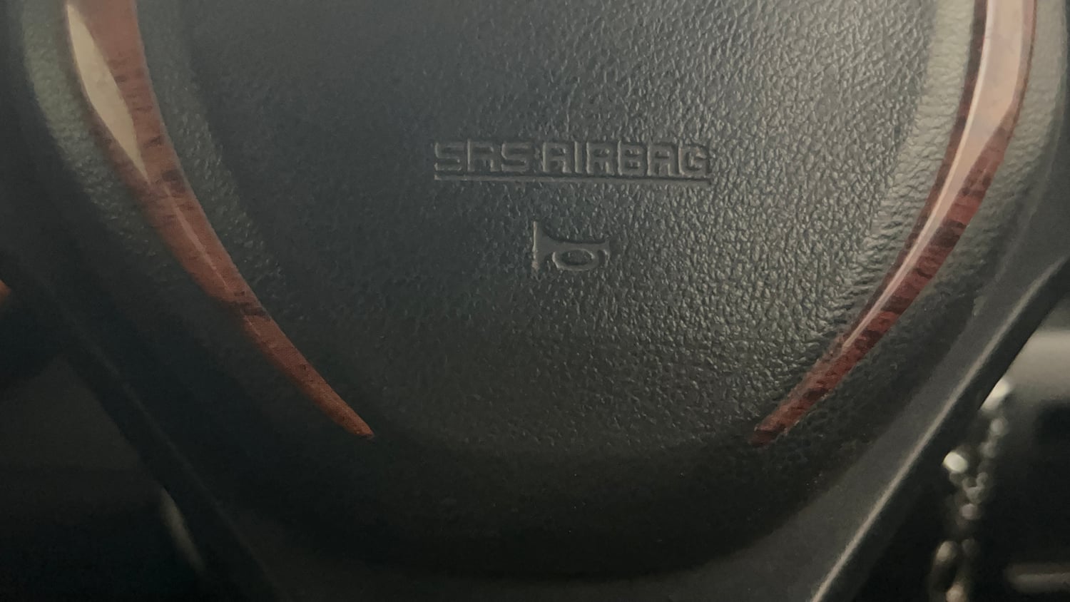 Used 2017 Maruti Suzuki Swift Lxi (O) Petrol Manual top_features Airbags