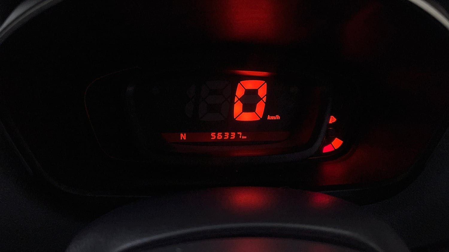 Used 2017 Renault Kwid 1.0 RXT AMT Petrol Automatic interior CLUSTERMETER VIEW