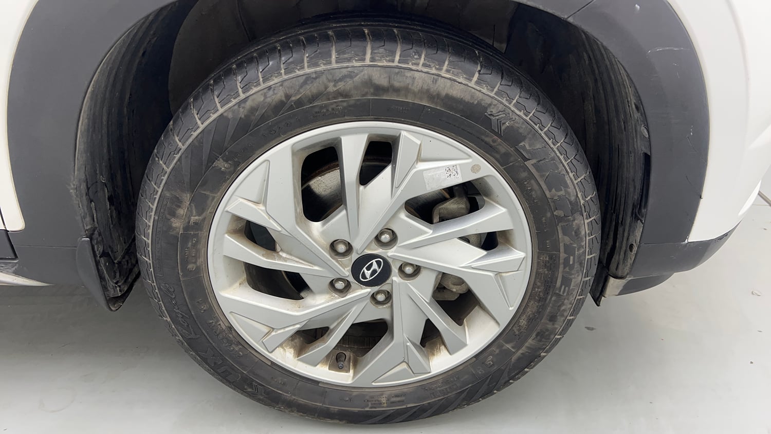 Used 2022 Hyundai Creta SX 1.5 Petrol Executive Petrol Manual tyres RIGHT FRONT TYRE RIM VIEW