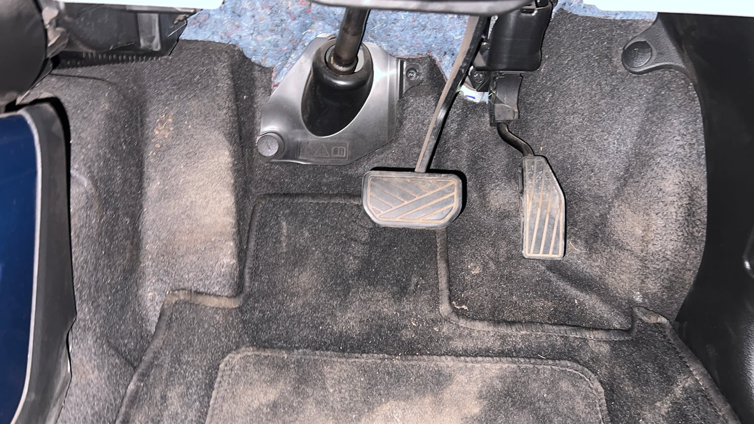 Used 2023 Maruti Suzuki Ignis Zeta 1.2 AMT Petrol Automatic interior PEDALS VIEW