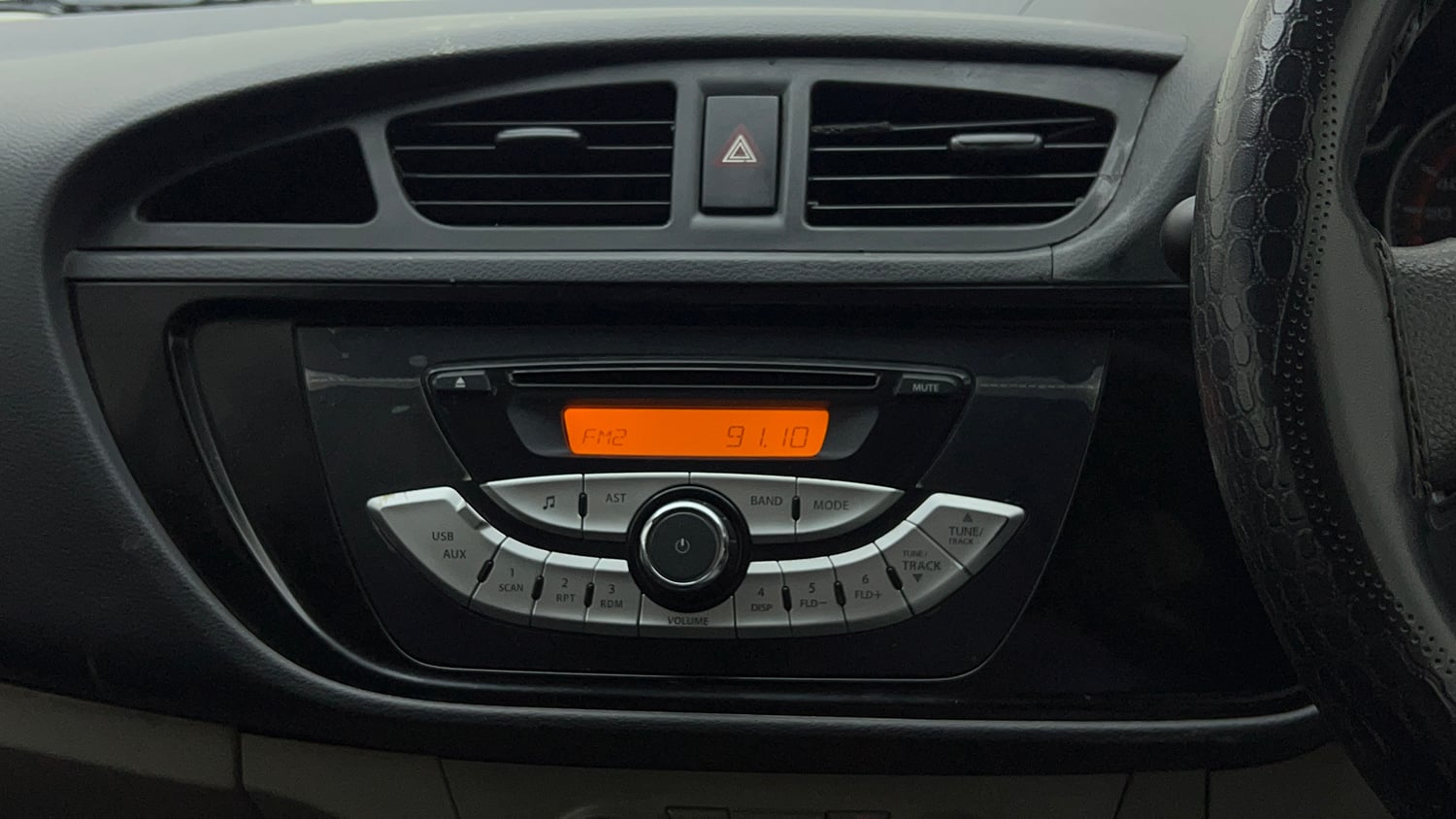 Used 2019 Maruti Suzuki Alto K10 VXi AMT Petrol Automatic top_features Integrated (in-dash) music system