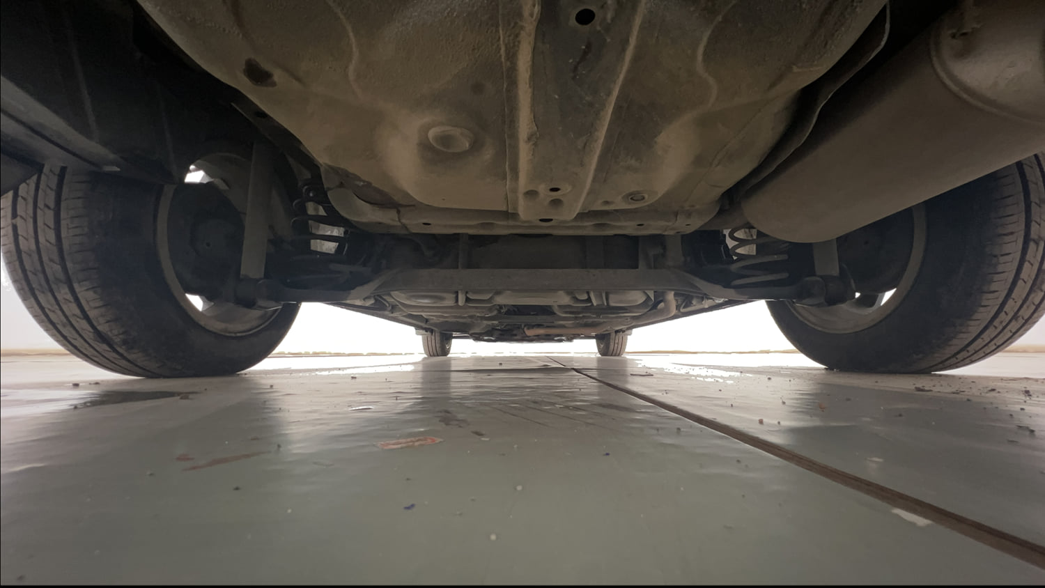 Used 2018 Honda City V Petrol Petrol Manual extra REAR UNDERBODY VIEW (TAKEN FROM REAR)