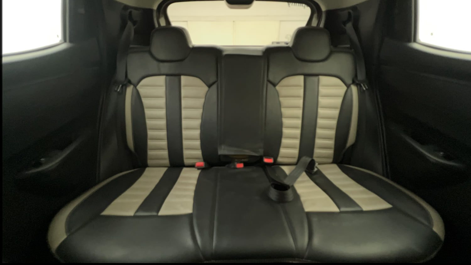 Used 2020 Renault Kwid RXT 1.0 Opt Petrol Manual interior REAR SEAT CONDITION VIEW