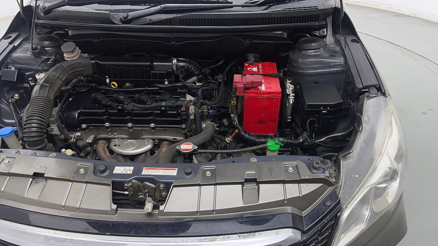 Used 2020 Maruti Suzuki Ciaz Delta Hybrid 1.5 AT Petrol Automatic engine ENGINE LEFT SIDE VIEW