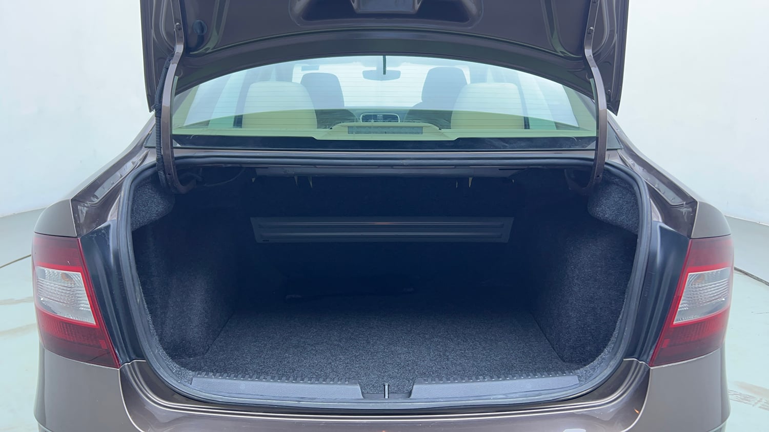 Used 2021 Skoda Rapid Style AT Petrol Automatic interior DICKY INSIDE VIEW