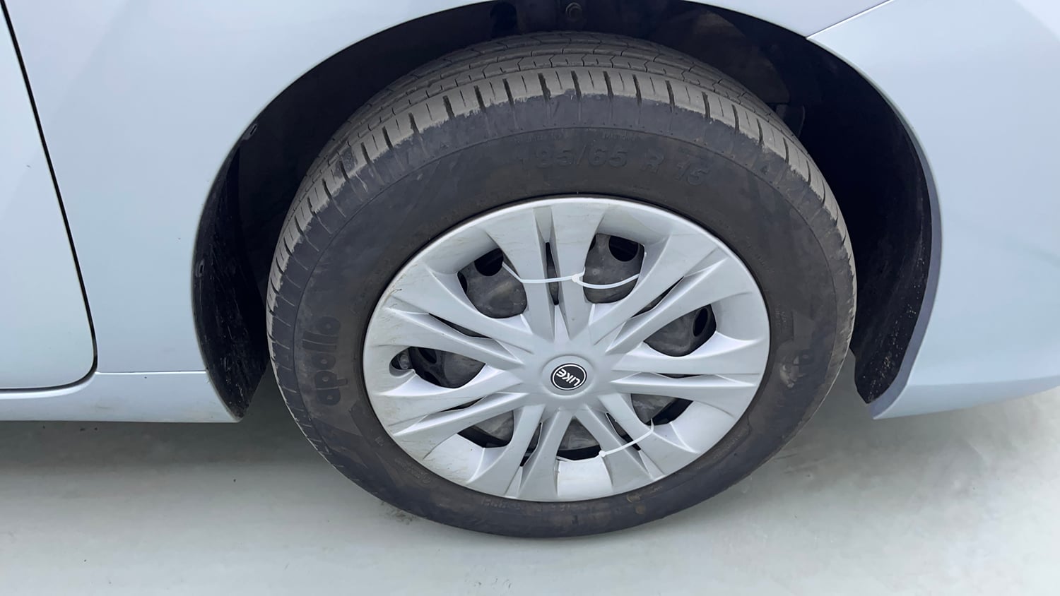 Used 2024 Toyota Glanza S AMT Petrol Automatic tyres RIGHT FRONT TYRE RIM VIEW