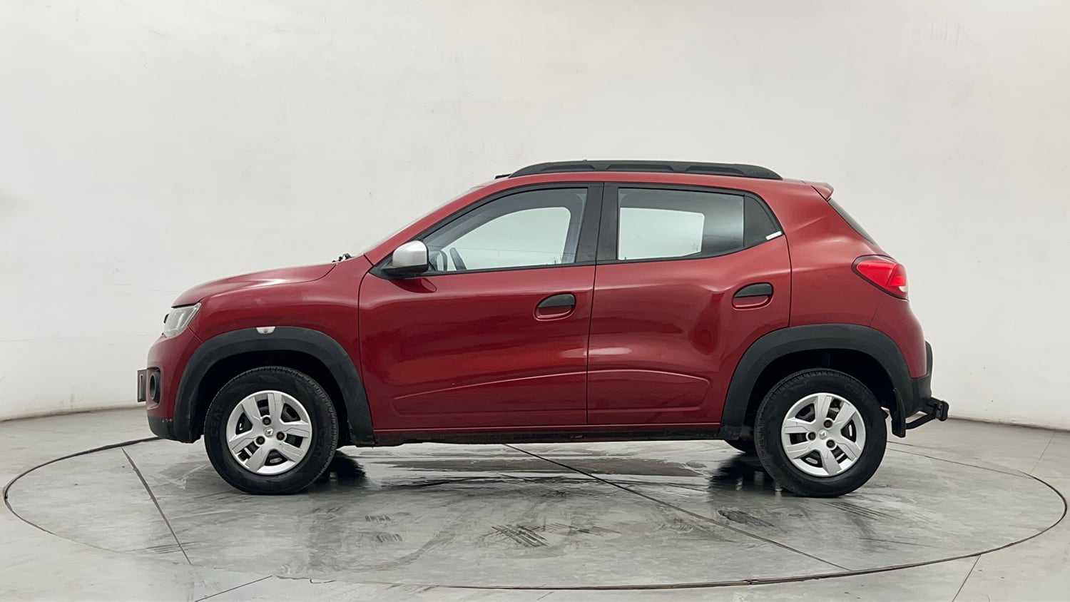 Used 2017 Renault Kwid 1.0 RXT Petrol Manual exterior LEFT SIDE VIEW