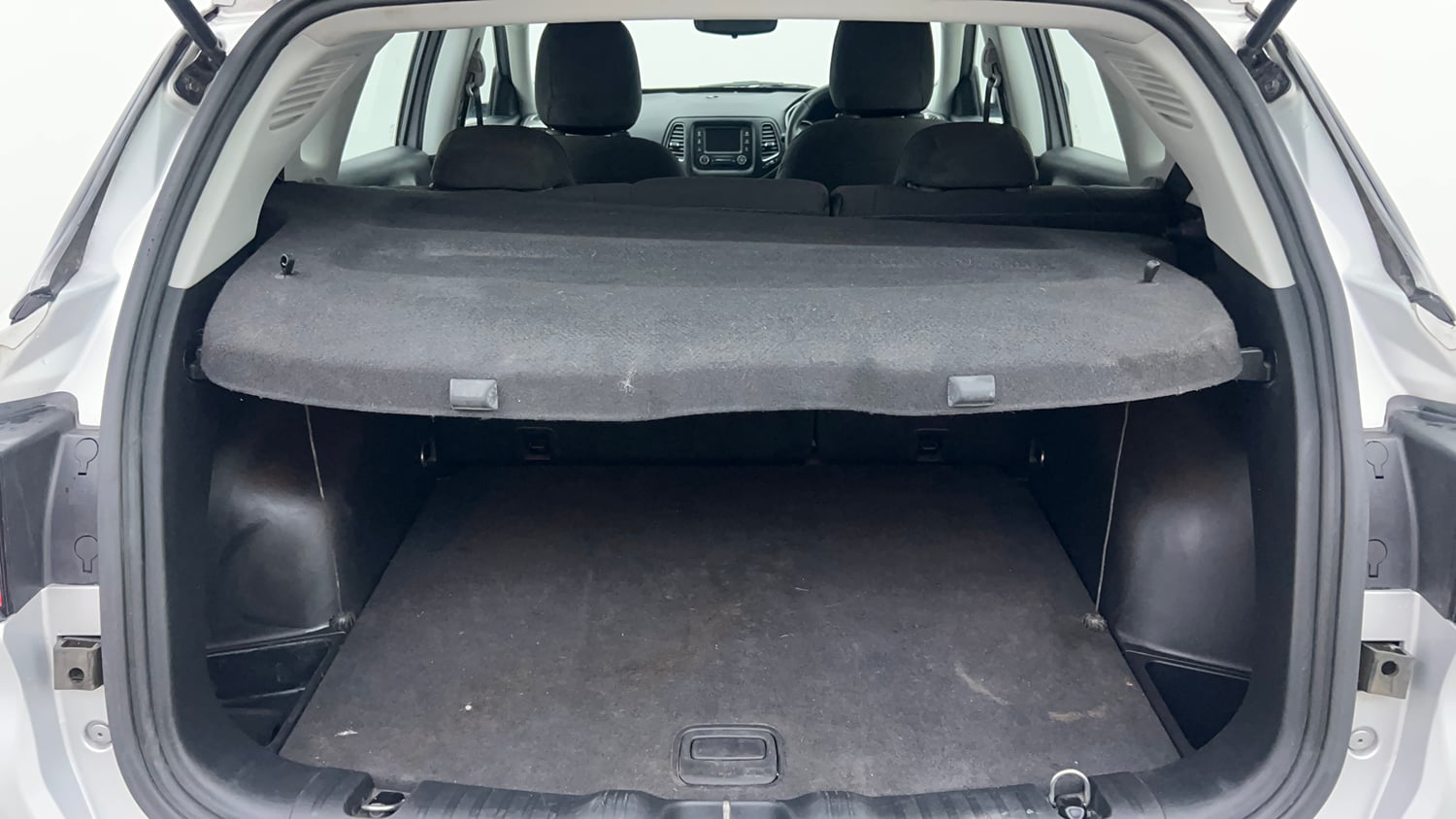 Used 2020 Jeep Compass Sport Plus 1.4 Petrol Petrol Manual interior DICKY INSIDE VIEW