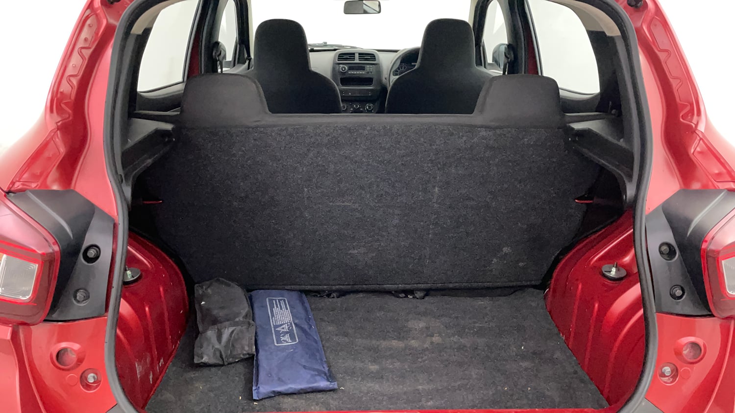 Used 2024 Renault Kwid RXL (O) 1.0 Petrol Manual interior DICKY INSIDE VIEW