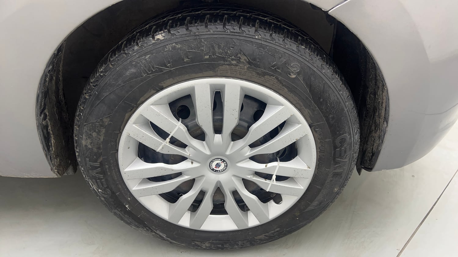 Used 2016 Maruti Suzuki Celerio VXi CNG Cng Manual tyres RIGHT FRONT TYRE RIM VIEW