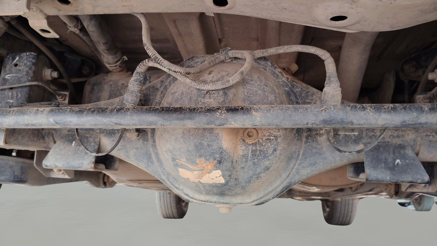 Used 2017 Mahindra TUV300 T8 mHAWK100 Diesel Manual extra REAR UNDERBODY VIEW (TAKEN FROM REAR)