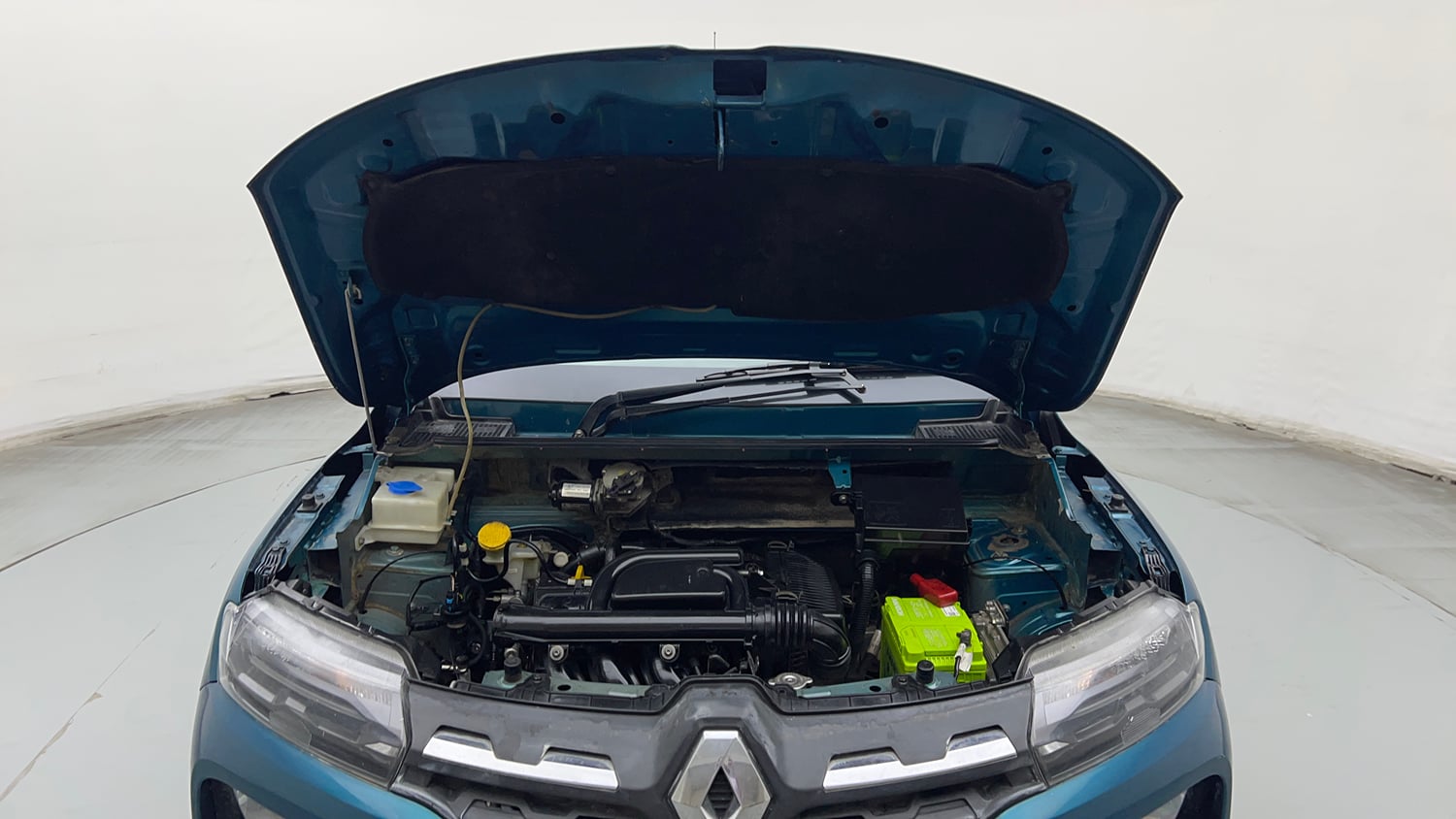Used 2021 Renault Kwid RXT 1.0 AMT Opt Petrol Automatic engine ENGINE & BONNET OPEN FRONT VIEW