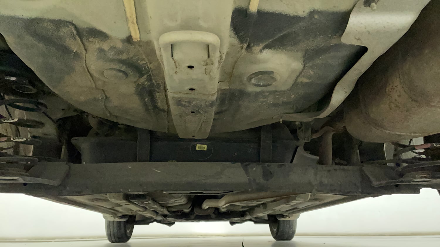 Used 2018 Hyundai Grand i10 Sportz AT 1.2 Kappa VTVT Petrol Automatic extra REAR UNDERBODY VIEW (TAKEN FROM REAR)