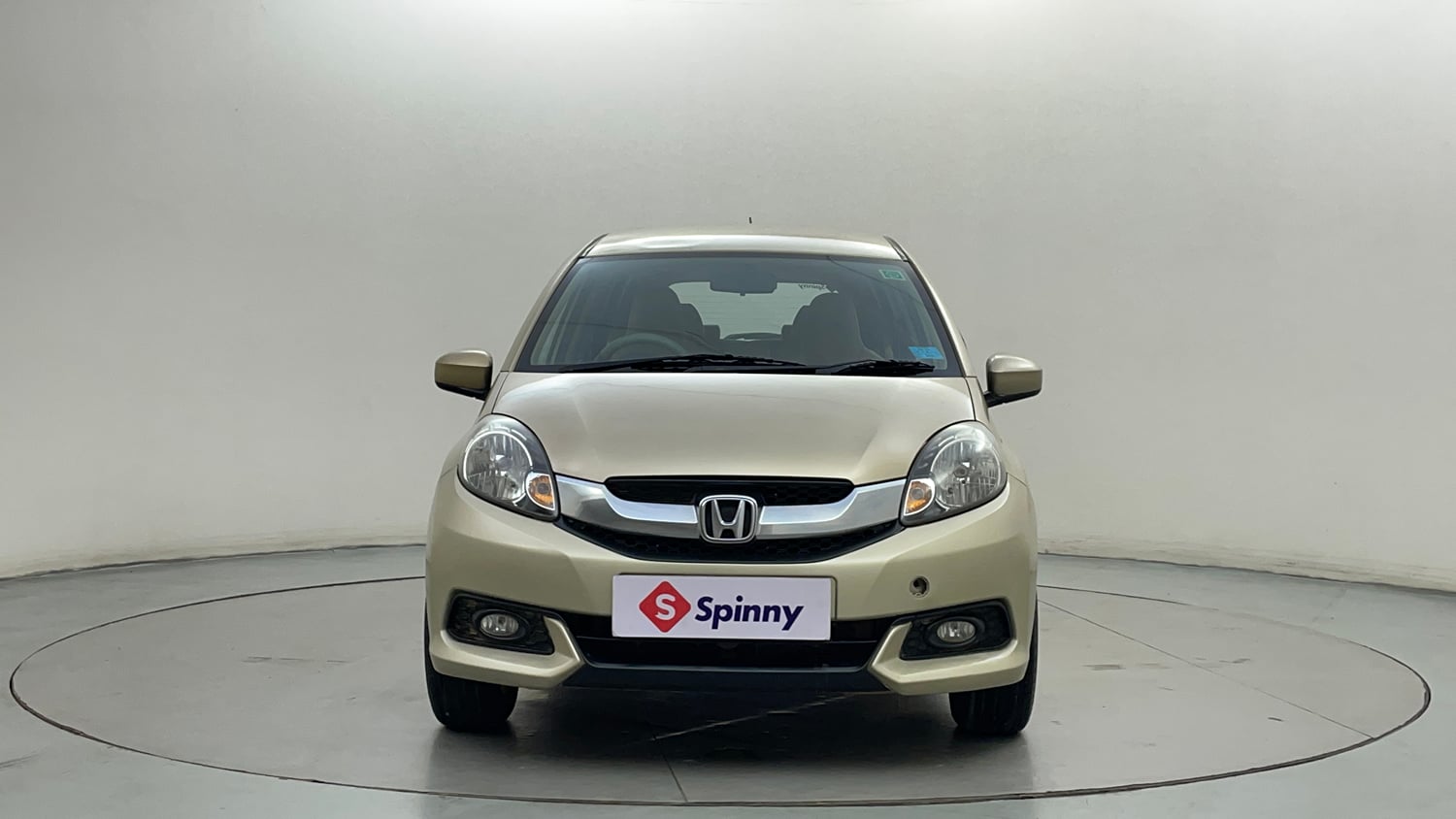Used 2014 Honda Mobilio V Petrol Petrol Manual exterior FRONT VIEW