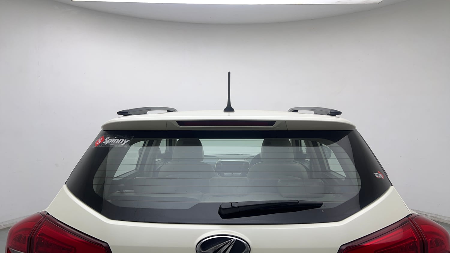 Used 2021 Mahindra XUV 300 1.5 W8 (O) Diesel Manual exterior BACK WINDSHIELD VIEW