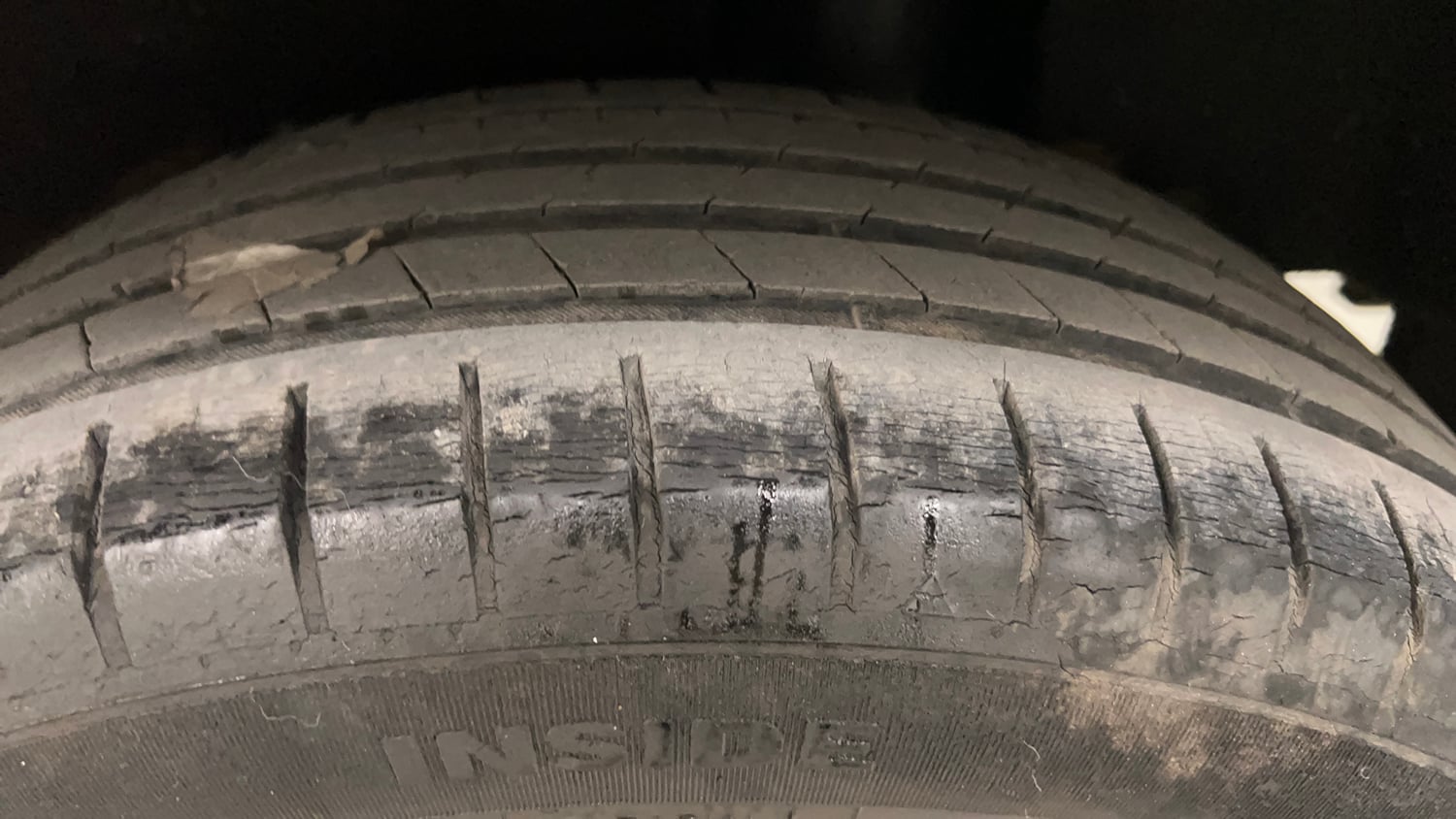 Used 2020 Maruti Suzuki Baleno Zeta Petrol Manual tyres LEFT REAR TYRE TREAD VIEW