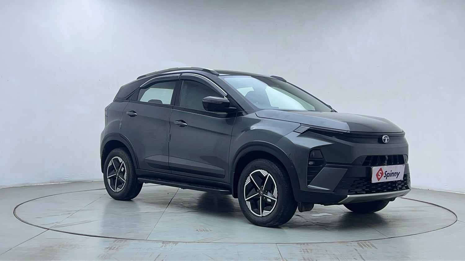 Used 2024 Tata Nexon Fearless Plus 1.2 Revotron Petrol 7DCA DT Petrol Automatic exterior RIGHT FRONT CORNER VIEW