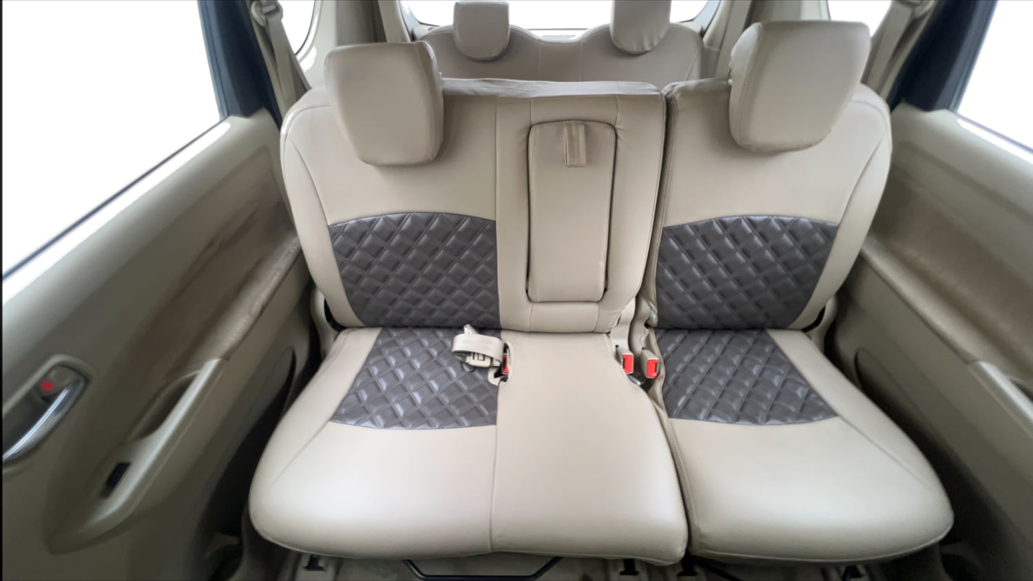 Used 2015 Maruti Suzuki Ertiga Vxi Petrol Manual interior REAR SEAT CONDITION VIEW
