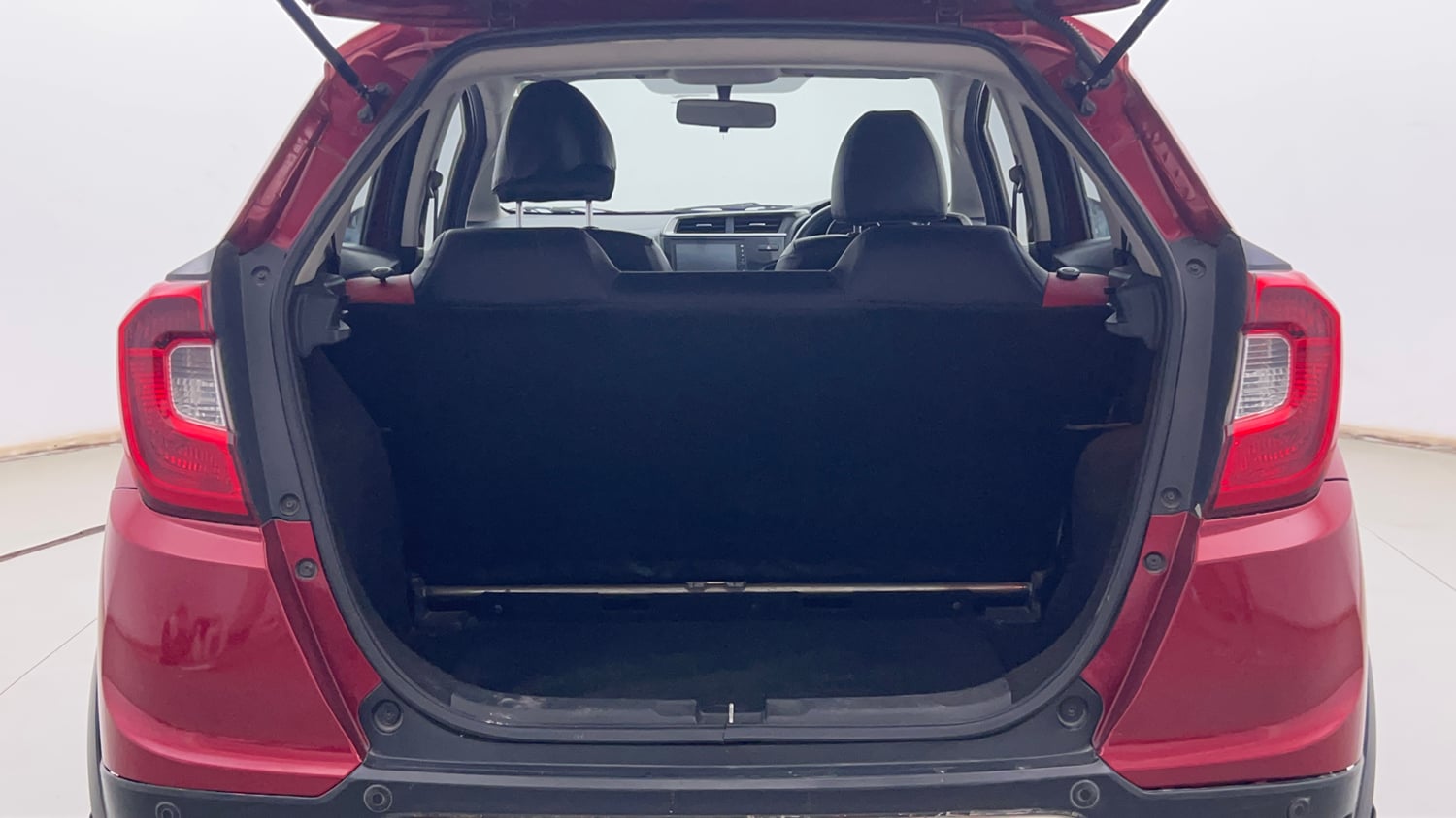 Used 2021 Honda WR-V SV MT Diesel Diesel Manual interior DICKY INSIDE VIEW