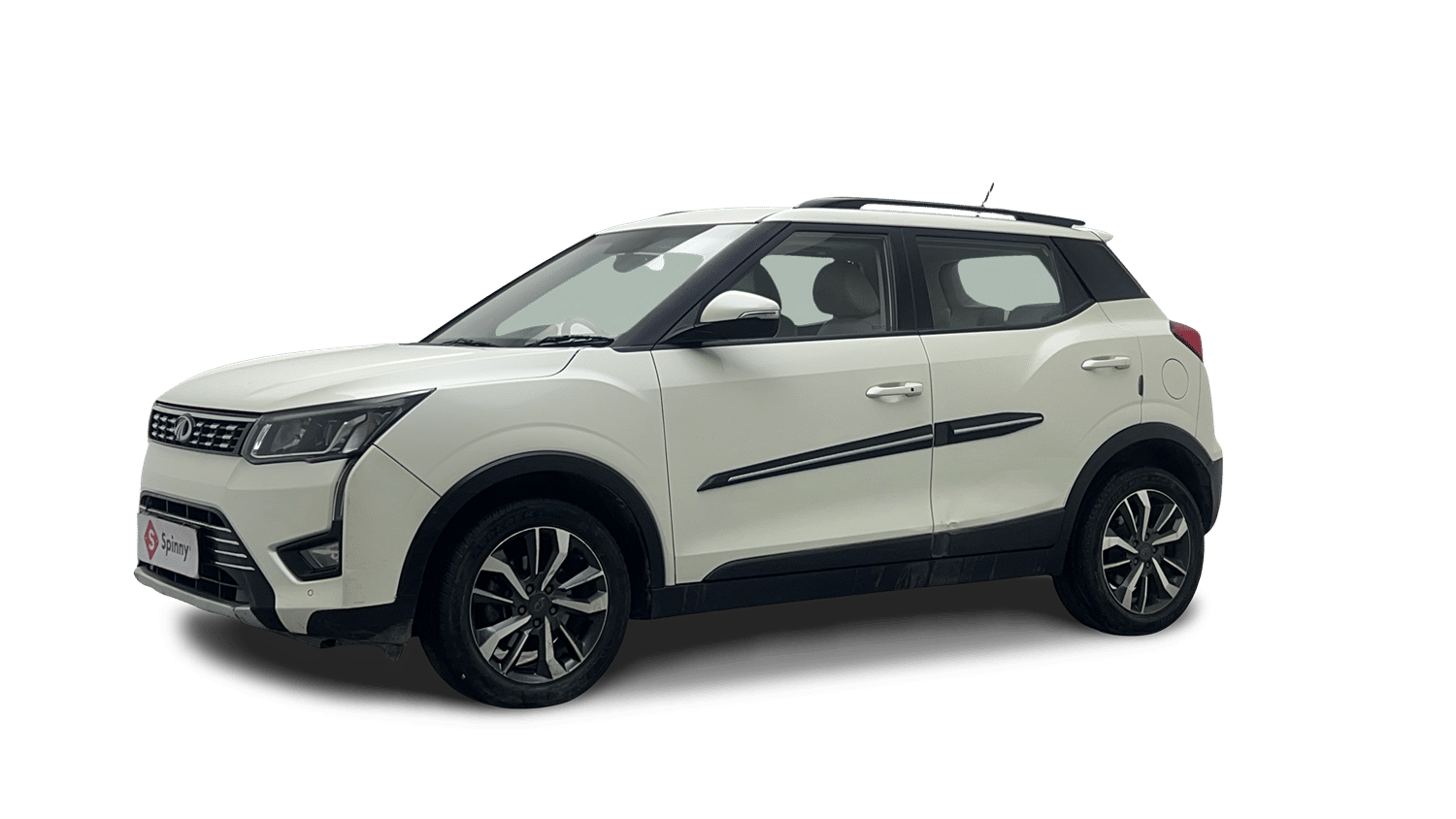 Used 2021 Mahindra XUV 300 1.5 W8 (O) Diesel Manual Image