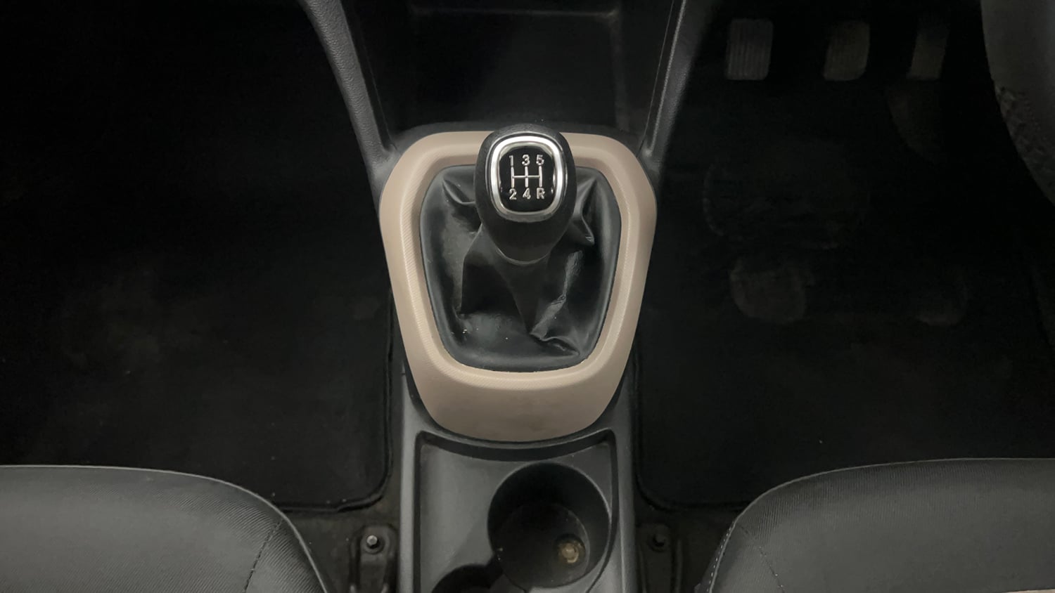 Used 2014 Hyundai Grand i10 Asta 1.2 Kappa VTVT (O) Petrol Manual interior GEAR  KNOB VIEW