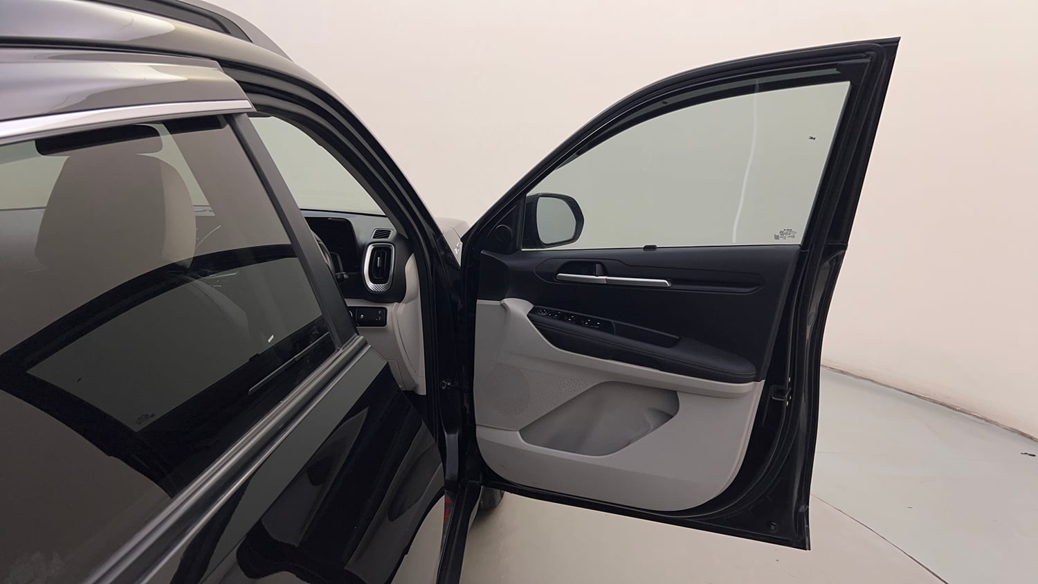 Used 2022 Kia Sonet HTX 1.5 AT Diesel Automatic interior RIGHT FRONT DOOR OPEN VIEW