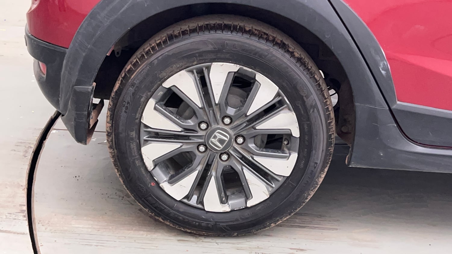 Used 2021 Honda WR-V SV MT Diesel Diesel Manual tyres RIGHT REAR TYRE RIM VIEW