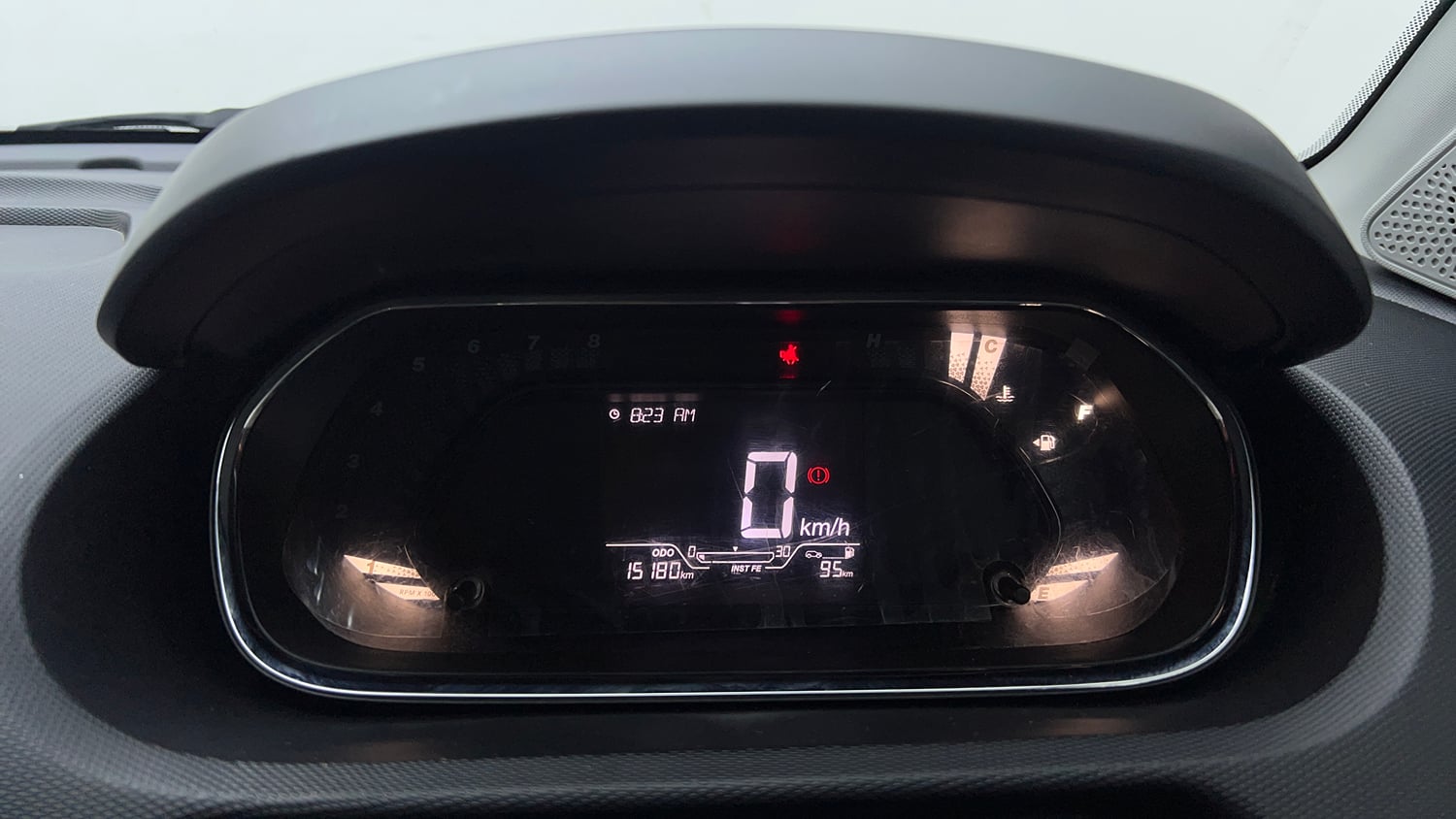 Used 2022 Tata Tiago XT Petrol Manual interior CLUSTERMETER VIEW