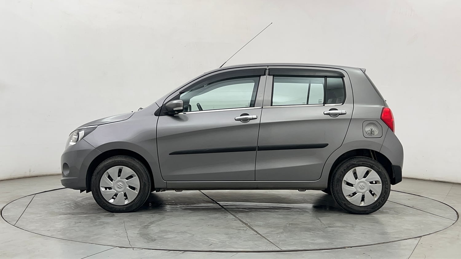 Used 2017 Maruti Suzuki Celerio ZXI (O) AMT Petrol Automatic exterior LEFT SIDE VIEW