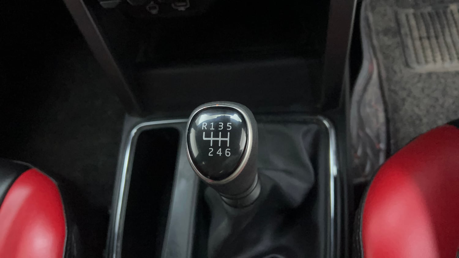 Used 2026 mahindra Thar LXT 1.5 Diesel MT 2WD Diesel Manual interior GEAR  KNOB VIEW