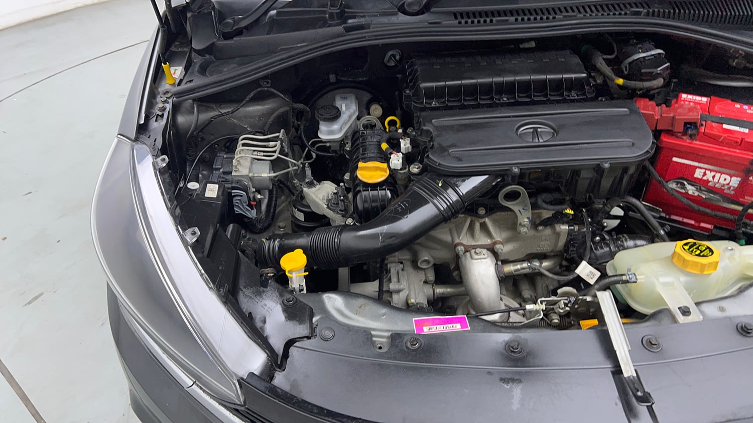 Used 2022 Tata Tiago XT Petrol Manual engine ENGINE RIGHT SIDE VIEW