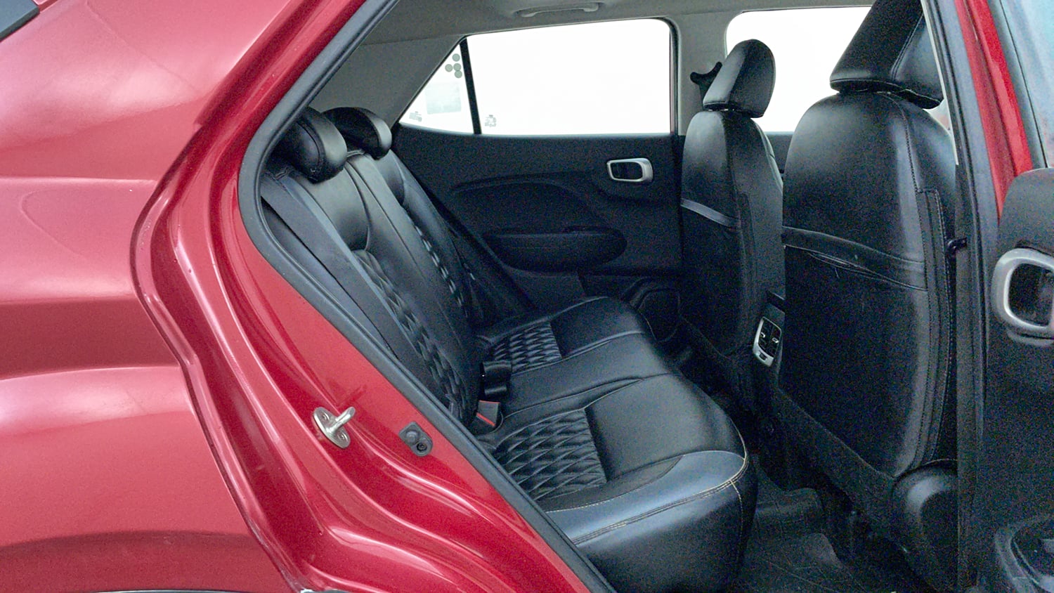 Used 2019 Hyundai Venue SX Plus 1.0 Turbo DCT Petrol Automatic interior RIGHT SIDE REAR DOOR CABIN VIEW