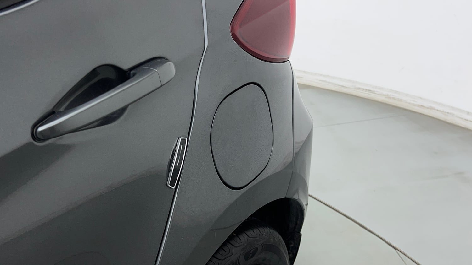 Used 2022 Tata Tiago XT Petrol Manual dents MINOR SCRATCH