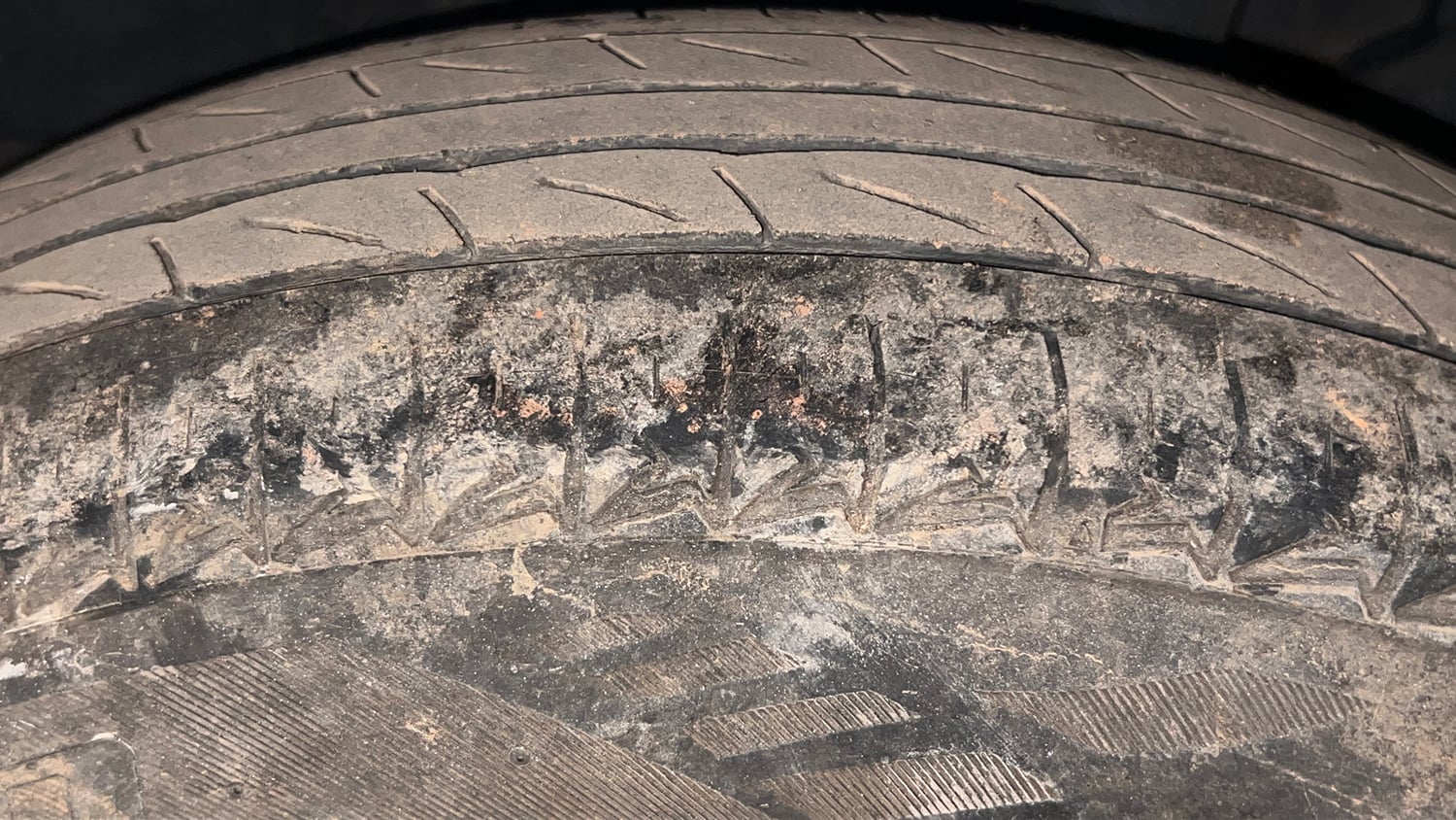 Used 2018 Maruti Suzuki Swift VXi Petrol Manual tyres LEFT REAR TYRE TREAD VIEW