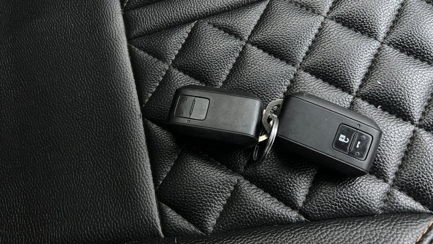 Used 2020 Maruti Suzuki Baleno Zeta Petrol Manual extra CAR KEY VIEW