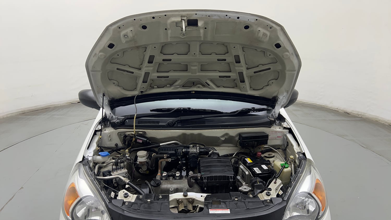 Used 2019 Maruti Suzuki Alto 800 VXi Petrol Manual engine ENGINE & BONNET OPEN FRONT VIEW