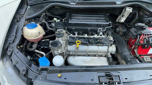 Used 2015 Volkswagen Vento Highline Petrol Petrol Manual engine ENGINE RIGHT SIDE VIEW