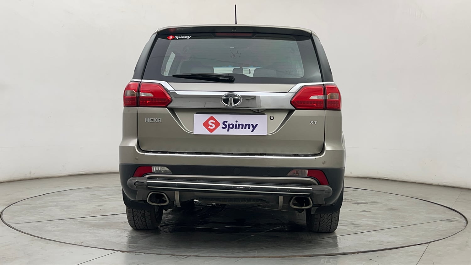 Used 2018 Tata Hexa XT 4x2 7 STR Diesel Manual exterior BACK VIEW