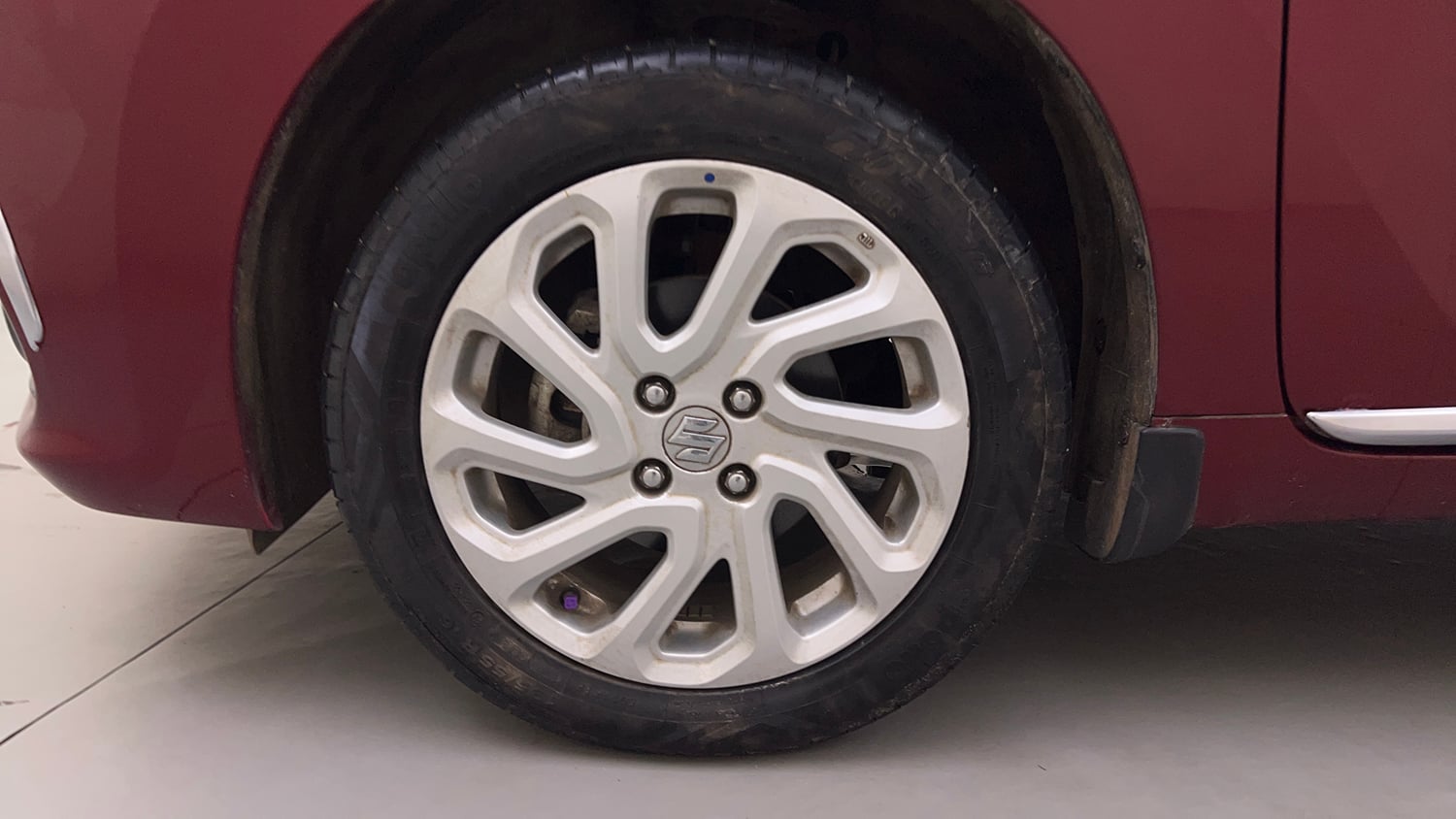 Used 2024 Maruti Suzuki Baleno Zeta AGS Petrol Automatic tyres LEFT FRONT TYRE RIM VIEW