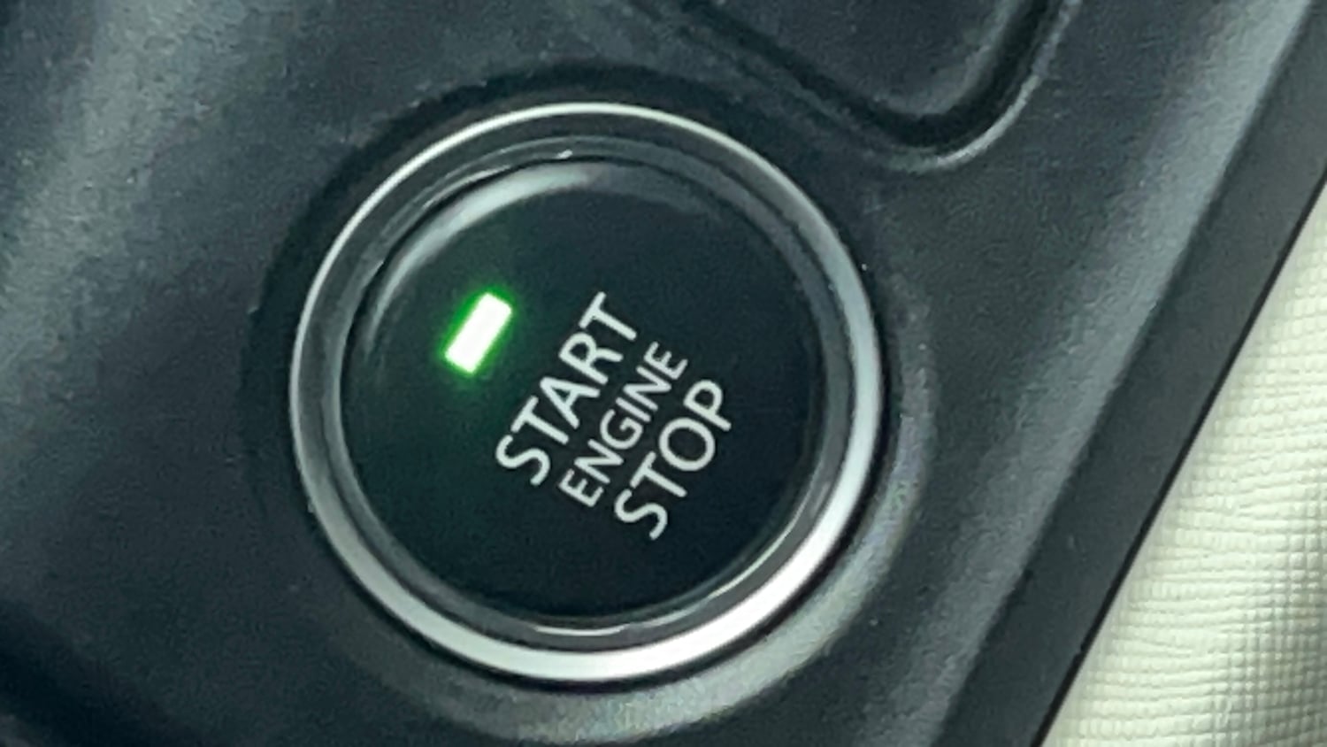 Used 2023 Tata Altroz XZA Petrol Petrol Automatic top_features Keyless start