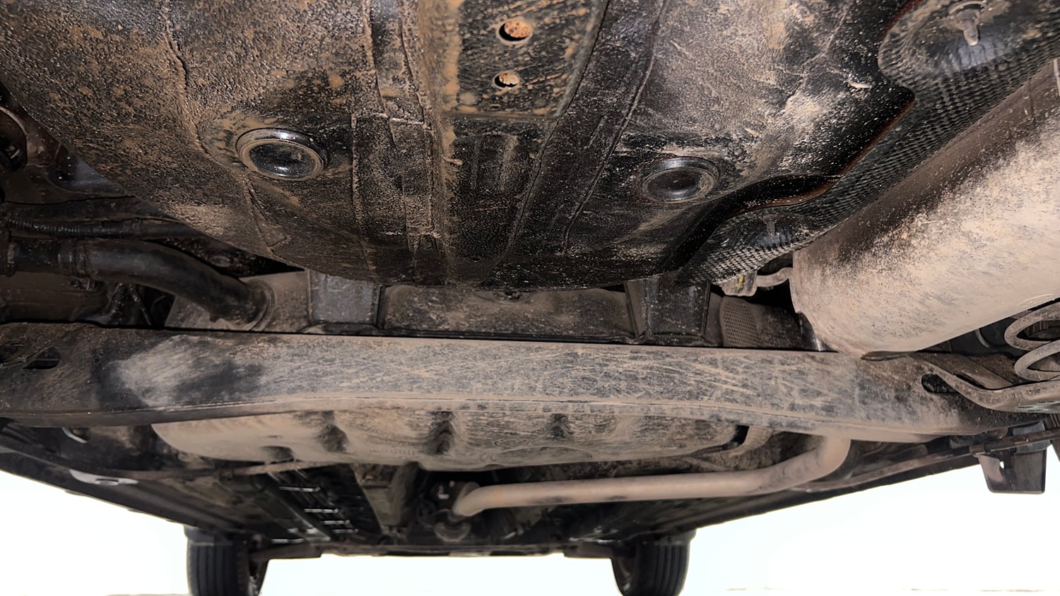 Used 2026 Hyundai Venue 1.2 Kappa Petrol MT HX 5+ Petrol Manual extra REAR UNDERBODY VIEW (TAKEN FROM REAR)