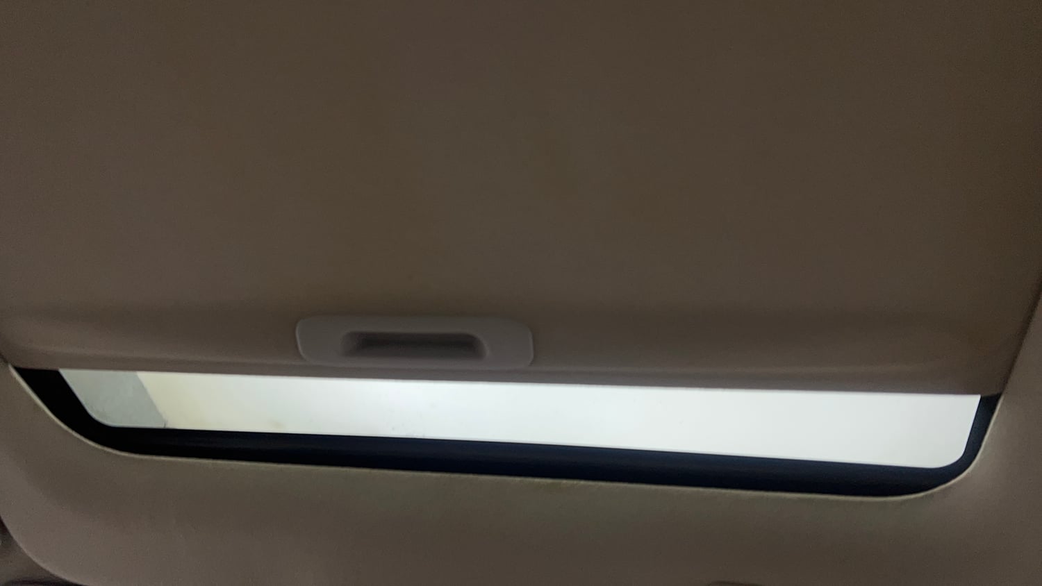 Used 2021 Mahindra XUV 300 1.5 W8 (O) Diesel Manual top_features Sunroof