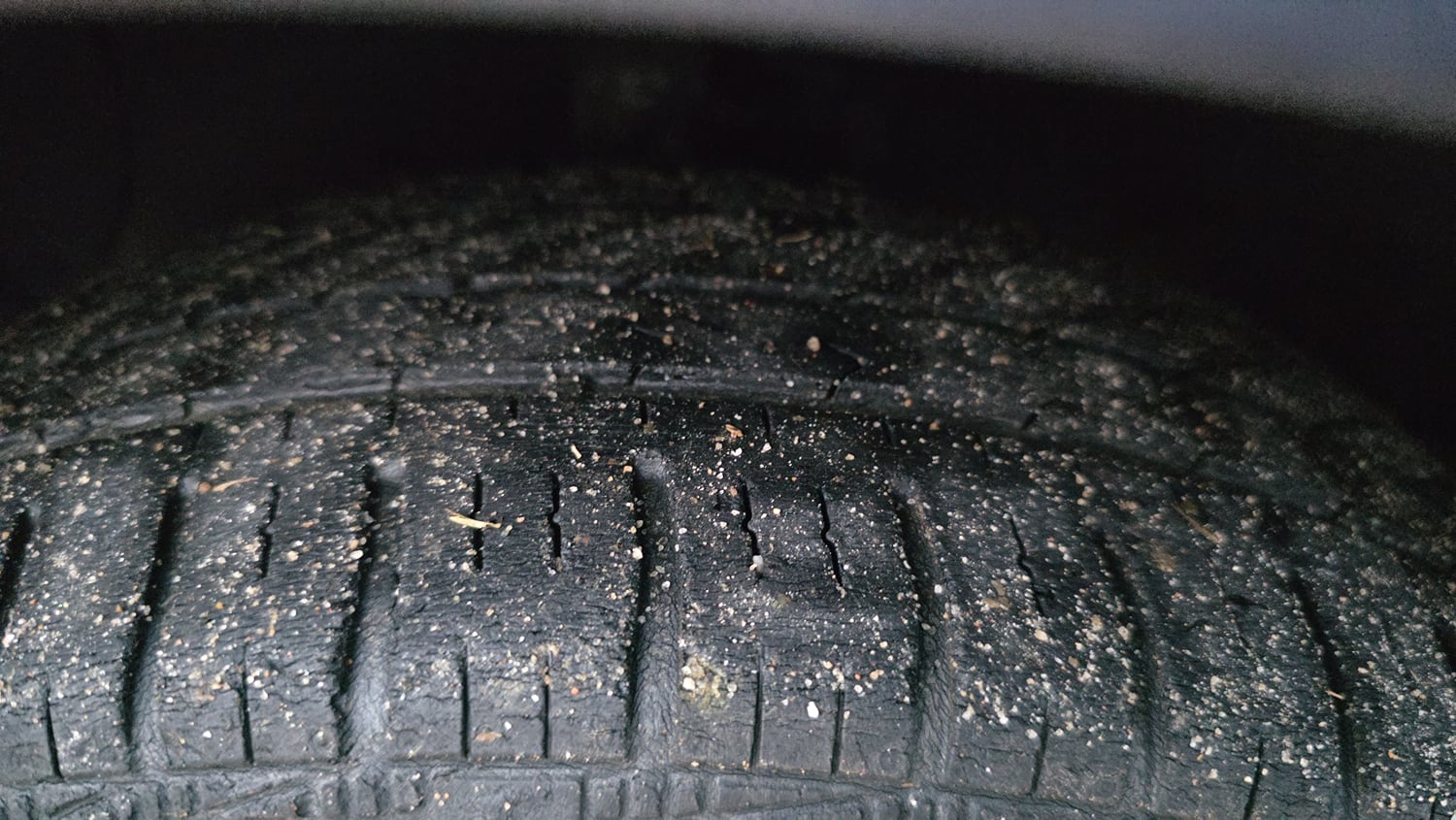 Used 2018 Hyundai Grand i10 Sportz (O) 1.2 Kappa VTVT Petrol Manual tyres LEFT FRONT TYRE TREAD VIEW