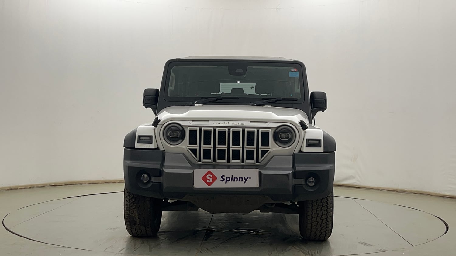 Used 2025 Mahindra Thar Roxx AX7 L Diesel AT 4WD Diesel Automatic exterior FRONT VIEW