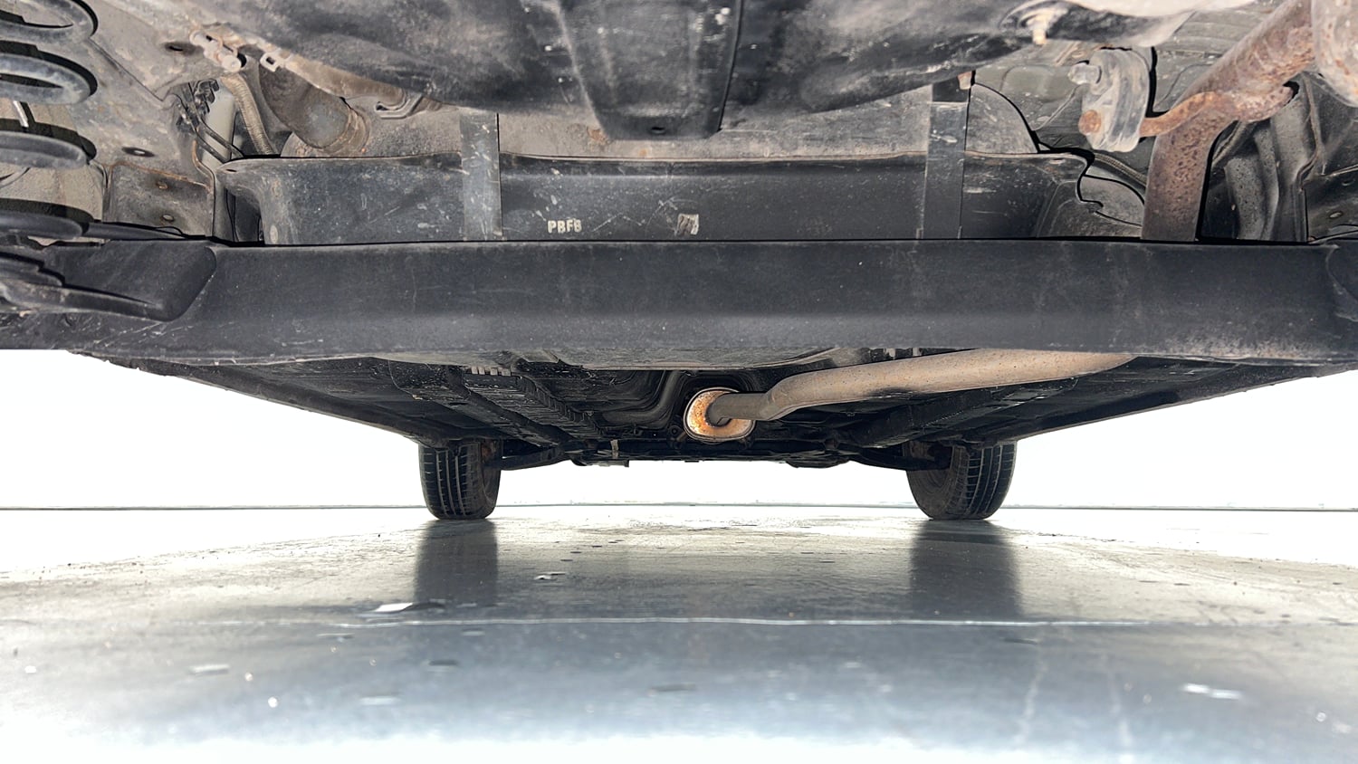 Used 2020 Hyundai Grand i10 Sportz 1.2 Kappa VTVT Petrol Manual extra REAR UNDERBODY VIEW (TAKEN FROM REAR)