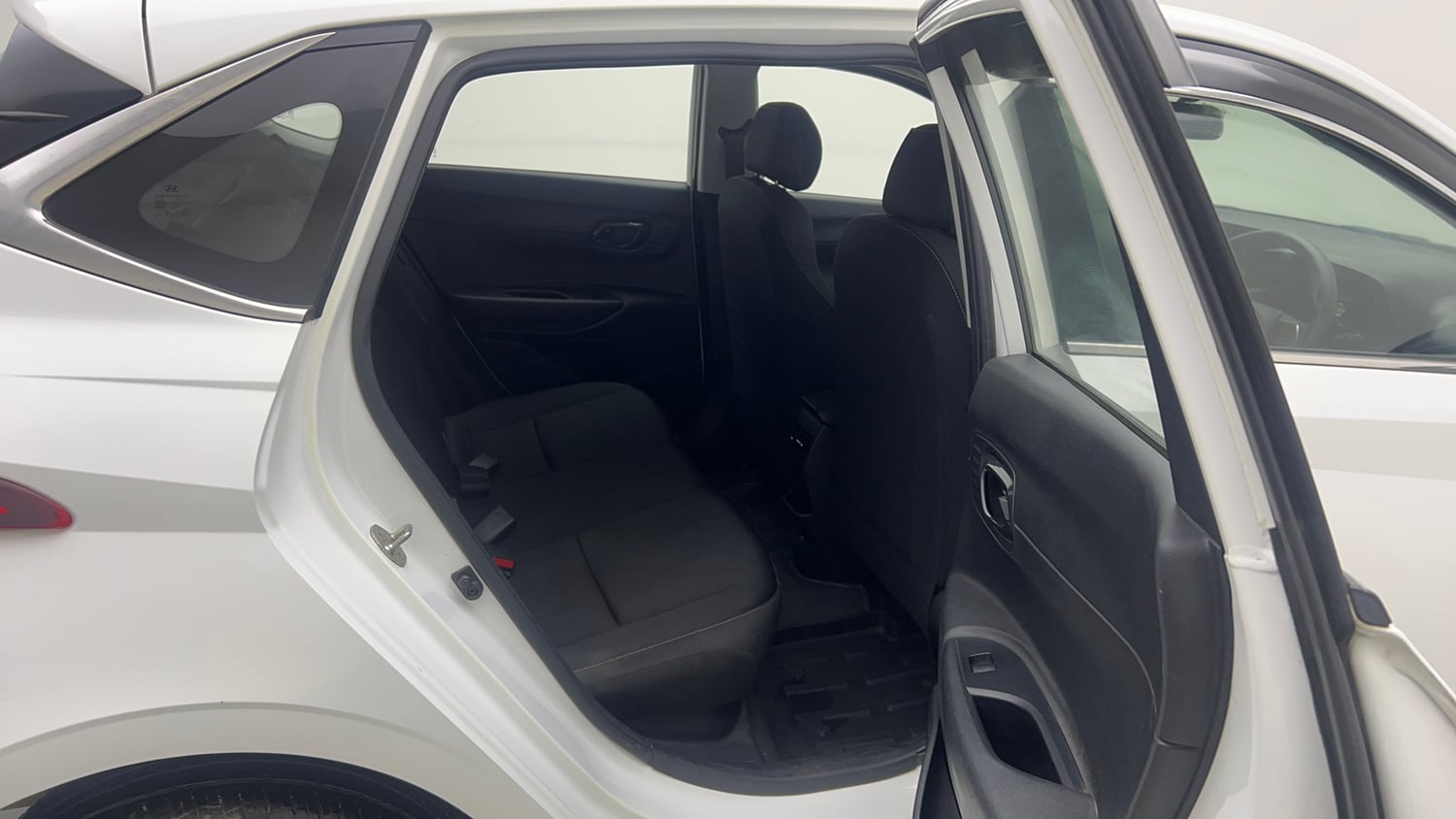 Used 2021 Hyundai i20 Sportz 1.2 MT Petrol Manual interior RIGHT SIDE REAR DOOR CABIN VIEW