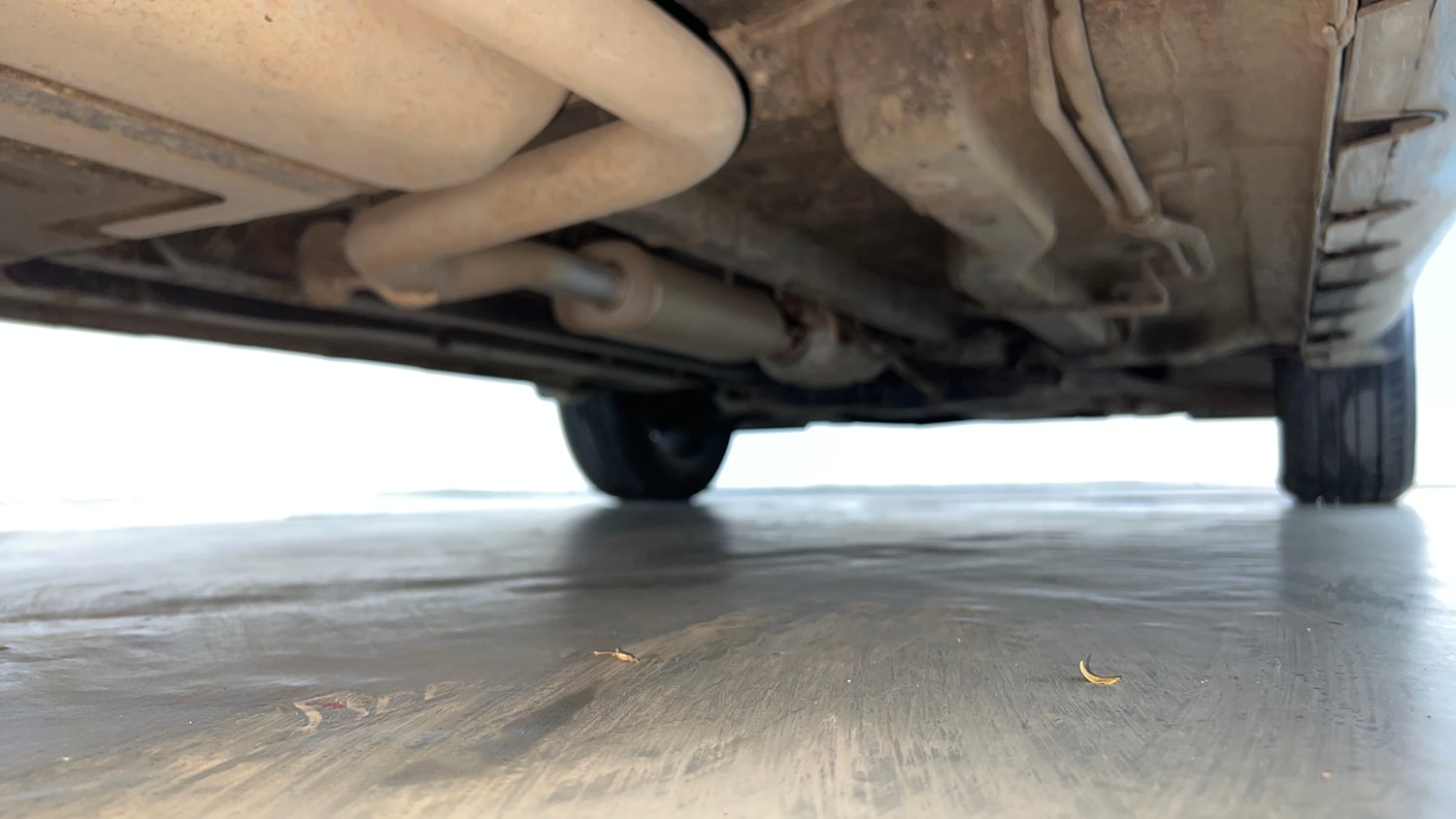 Used 2024 Hyundai Alcazar Executive 1.5 Petrol MT 7STR Petrol Manual extra REAR RIGHT UNDERBODY VIEW