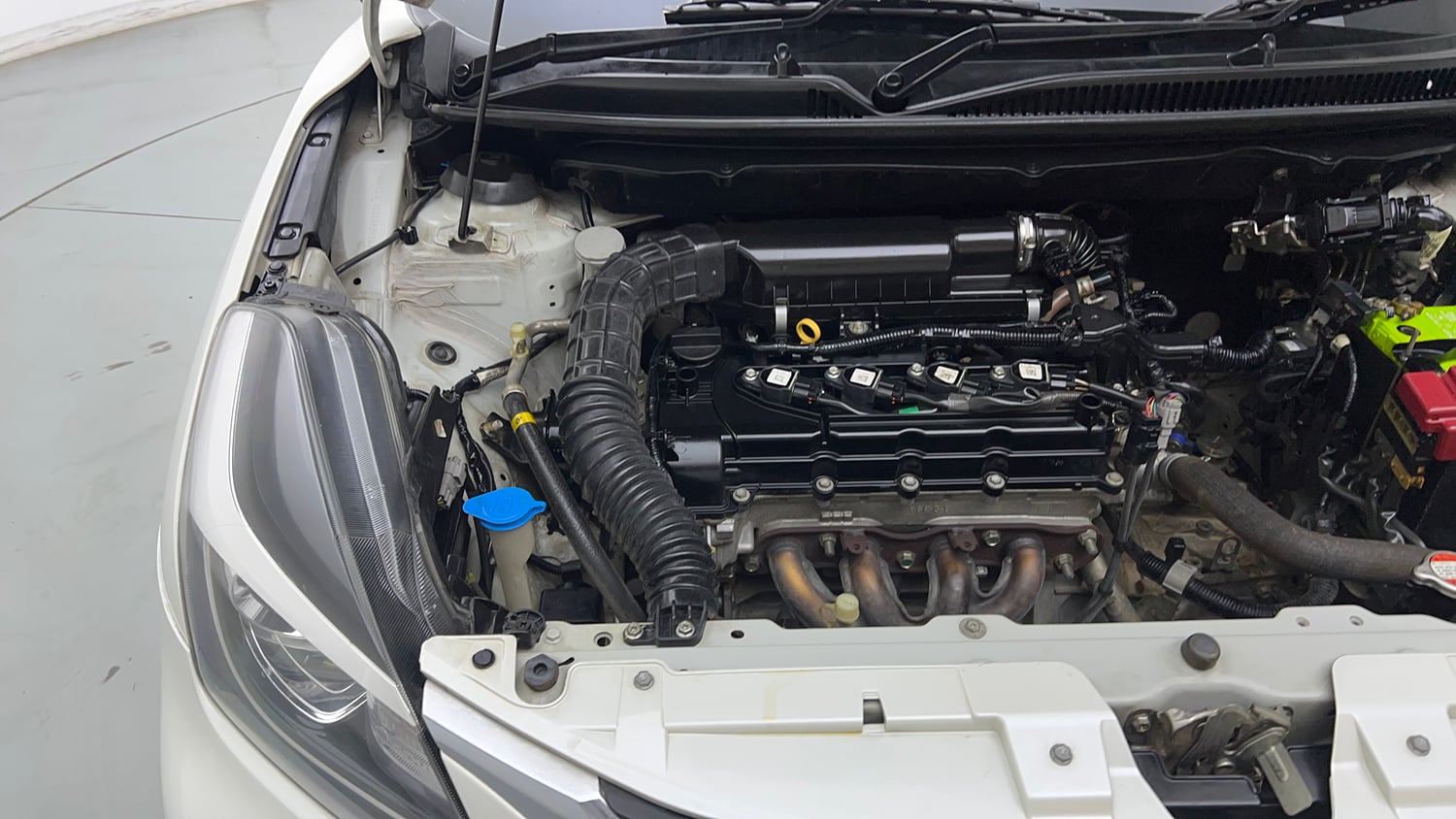 Used 2020 Maruti Suzuki Baleno Zeta Petrol Manual engine ENGINE RIGHT SIDE VIEW