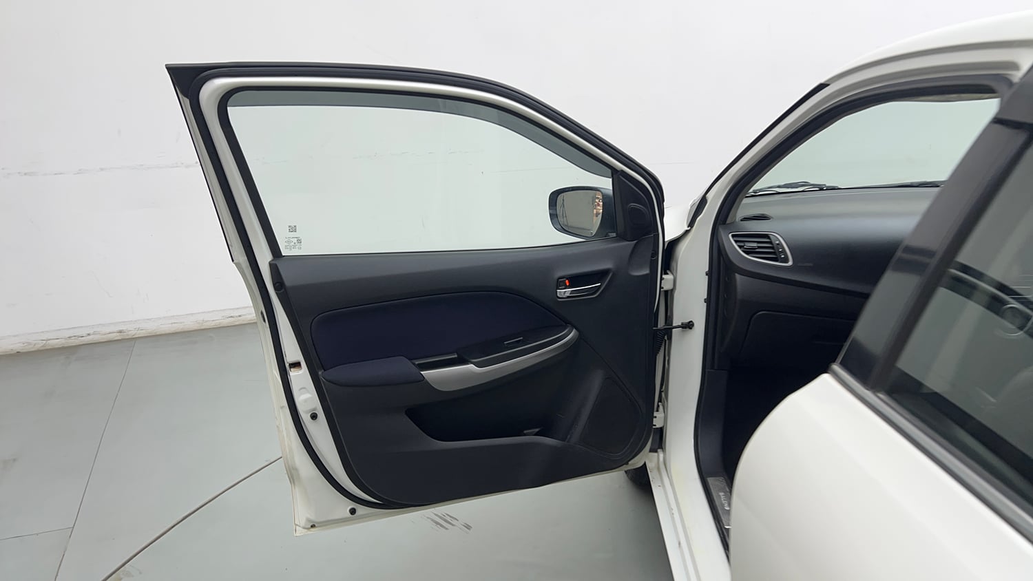 Used 2020 Maruti Suzuki Baleno Zeta Petrol Manual interior LEFT FRONT DOOR OPEN VIEW